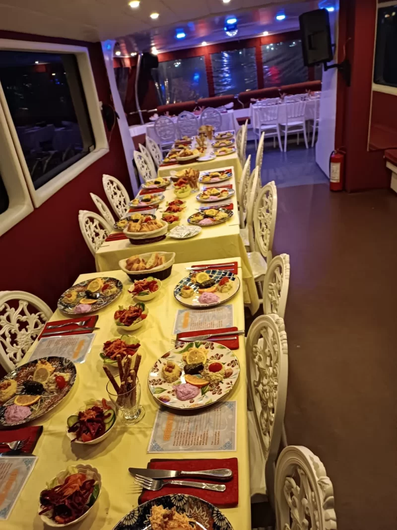 Boğazda Doğum Günü